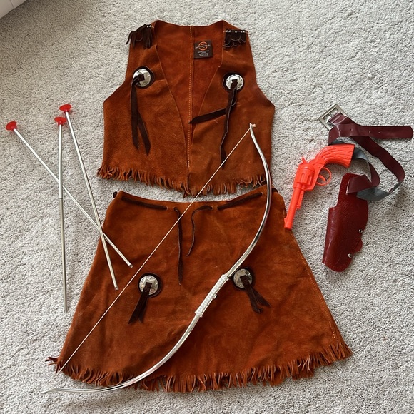 Vintage John R Craighead Western Cowgirl Outfit Suede Leather Fringe Vest&Skirt